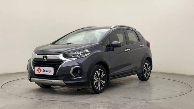 https://images10.gaadi.com/usedcar_image/4530156/original/527643c82a91651b3ce46ad7b66b7b4c.JPG?imwidth=6400