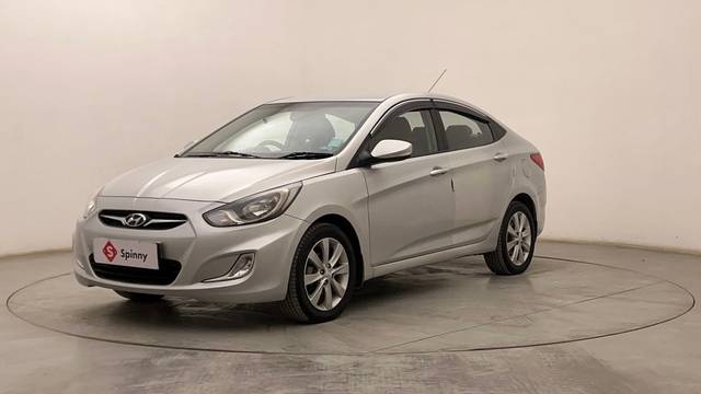 https://images10.gaadi.com/usedcar_image/4530157/original/d613b51fd39f42f543d1a24699209346.JPG?imwidth=6400