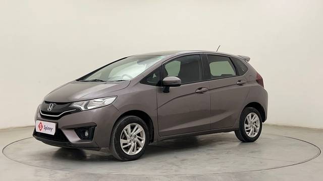 https://images10.gaadi.com/usedcar_image/4530168/original/eaee88b83b9d273fba8eae72c1ac5176.JPG?imwidth=6400