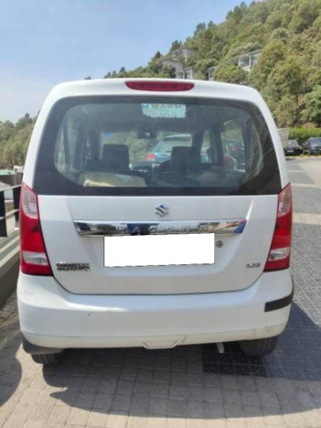 https://images10.gaadi.com/usedcar_image/4530202/original/processed_2ad9e279-f8df-4217-9df6-7a09453884e4.jpg?imwidth=6402