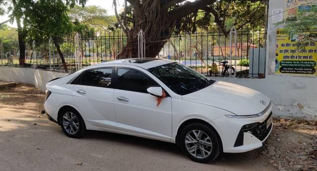 https://images10.gaadi.com/usedcar_image/4530211/original/processed_3db7e01b-d9c0-4db0-9ac0-fe9dc8f1ab4c.jpg?imwidth=6402
