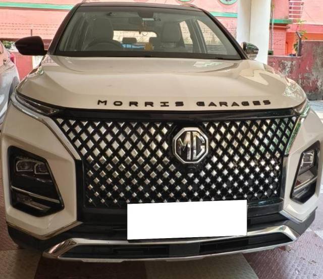 https://images10.gaadi.com/usedcar_image/4530287/original/processed_ef72e039-b6f4-4820-a401-73be2c26f20a.jpg?imwidth=6400