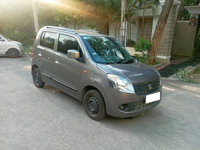 https://images10.gaadi.com/usedcar_image/4530331/original/processed_7779b5343457c0b667b99e76fc8a472d.jpg?imwidth=6400