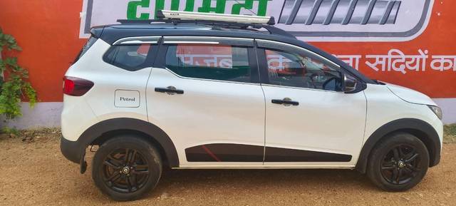 https://images10.gaadi.com/usedcar_image/4530345/original/processed_9e55429f-da6d-46c4-881a-489c54bc14d7.jpg?imwidth=6400