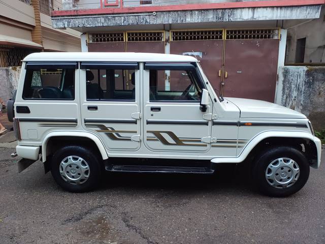 https://images10.gaadi.com/usedcar_image/4530355/original/1632765625ea6c3e745c25a71b3983a6.jpg?imwidth=6401