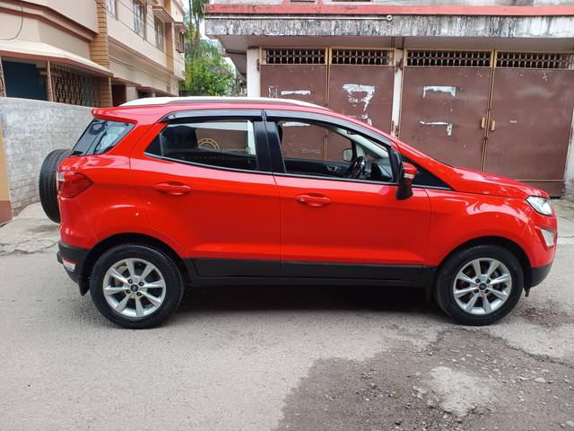 https://images10.gaadi.com/usedcar_image/4530357/original/4457a5235f4ac2ec5d01e168cf15adb9.jpg?imwidth=6401