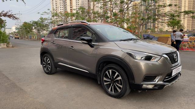 https://images10.gaadi.com/usedcar_image/4530396/original/93d0e8757856e1d1d092c62d77f85860.jpg?imwidth=6401