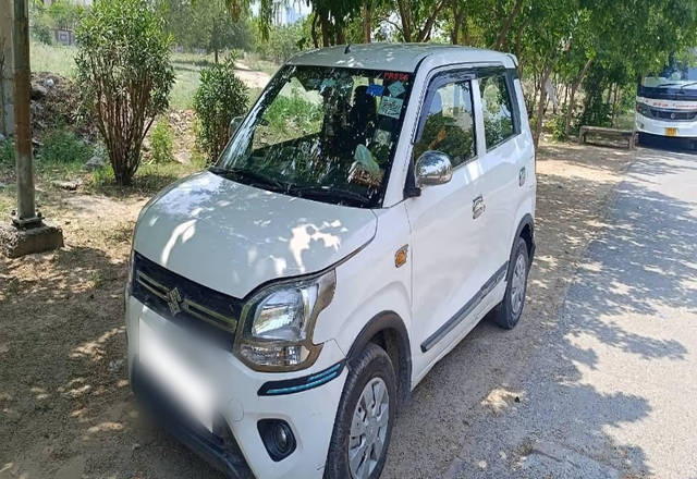 https://images10.gaadi.com/usedcar_image/4530412/original/41787b3a-da16-4366-abc4-e6cce497c8b2.?imwidth=6400