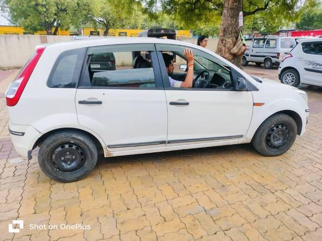 https://images10.gaadi.com/usedcar_image/4530415/original/processed_b3fa8c1a-f100-4e62-aefa-5d6e7eec9ea7.jpg?imwidth=6401