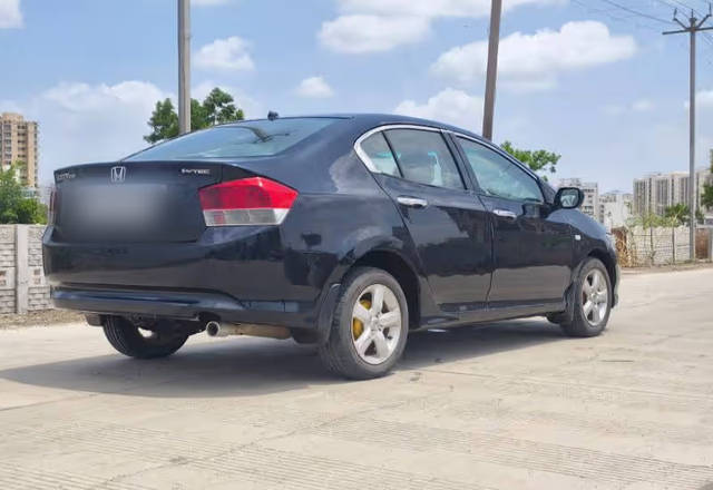 https://images10.gaadi.com/usedcar_image/4530457/original/8ce4cb91-0c3d-4605-b40b-837e4cddf3b9.?imwidth=6402