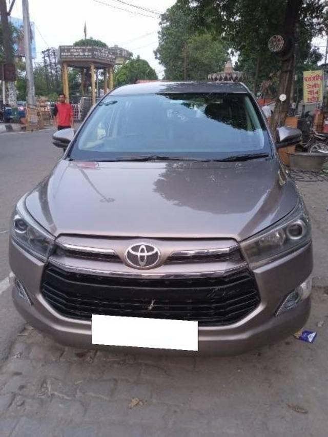 https://images10.gaadi.com/usedcar_image/4530466/original/processed_53078257-b491-4b4e-8111-5cd60d1e303a.jpg?imwidth=6401