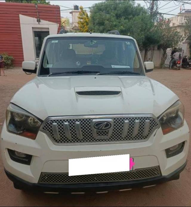 https://images10.gaadi.com/usedcar_image/4530470/original/processed_e1b590b6-8248-4f21-b982-fb549b50b76e.jpg?imwidth=6400