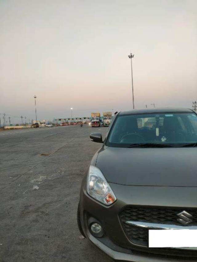 https://images10.gaadi.com/usedcar_image/4530562/original/processed_df94f2ad-9dec-4a99-a27c-32dd1db96c11.jpg?imwidth=6400