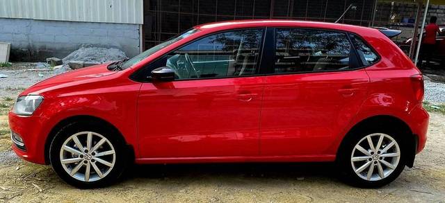 https://images10.gaadi.com/usedcar_image/4530622/original/processed_04d5d224b01c6ae47bbf7b7ad3c22c94.jpg?imwidth=6402