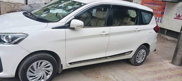 https://images10.gaadi.com/usedcar_image/4530623/original/processed_62e12caa-9012-4e86-b52d-245c904dab0e.jpg?imwidth=6400