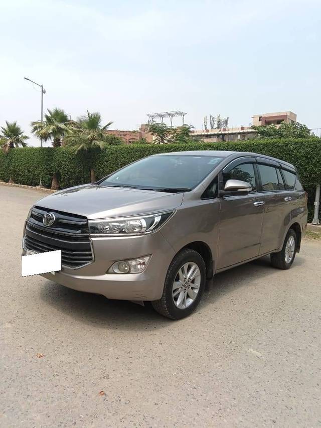 https://images10.gaadi.com/usedcar_image/4530634/original/processed_6fe42fa3e42991b551f1f0c5c918748c.jpg?imwidth=6402