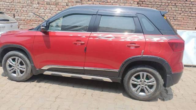 https://images10.gaadi.com/usedcar_image/4530640/original/processed_d13e3440-cbf3-484b-abce-206529c36060.jpg?imwidth=6402