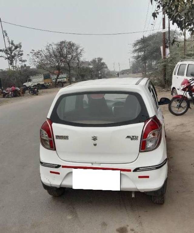 https://images10.gaadi.com/usedcar_image/4530652/original/processed_20ca11c8-c0c0-4a68-8e8e-b4f715a7e904.jpg?imwidth=6401