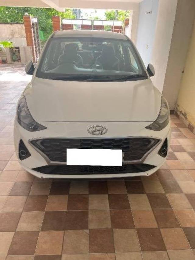 https://images10.gaadi.com/usedcar_image/4530675/original/processed_e73bfe06-d527-4e79-8380-d741d2af31ce.jpg?imwidth=6400
