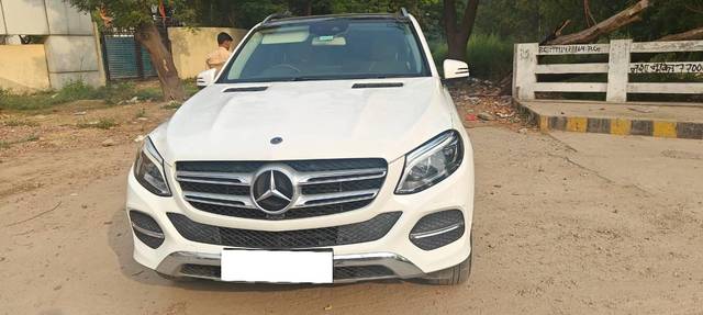 https://images10.gaadi.com/usedcar_image/4530680/original/processed_4f538f56-6470-46ea-b9b4-3e5fca81b2c7.jpg?imwidth=6400