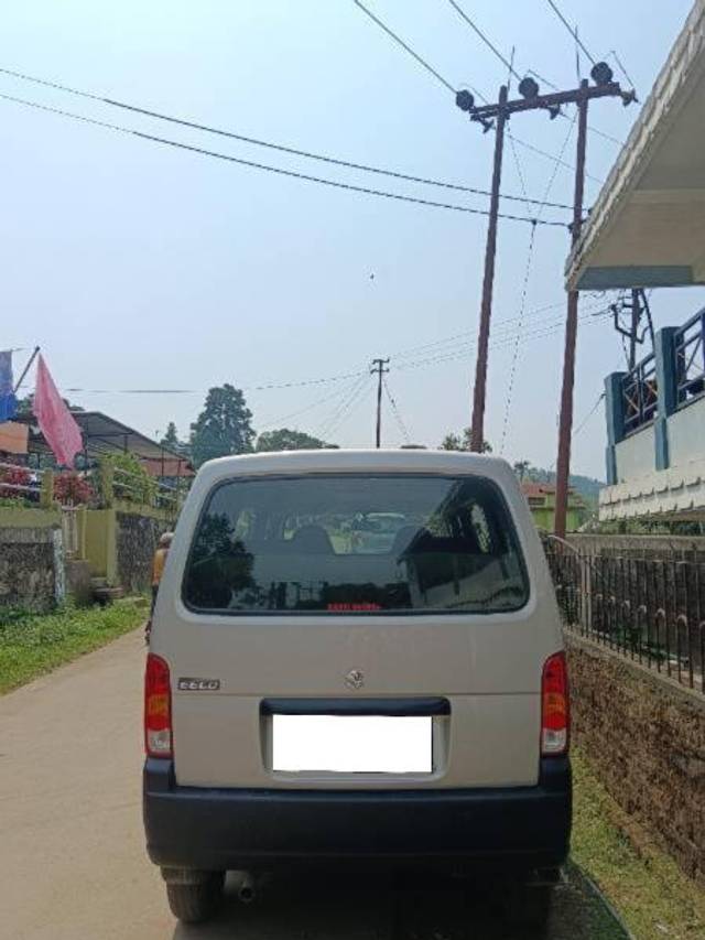 https://images10.gaadi.com/usedcar_image/4530701/original/processed_5d9b4581-2e27-4bd5-8461-3f00a606f3b0.jpg?imwidth=6401