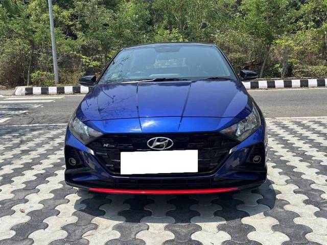 https://images10.gaadi.com/usedcar_image/4530702/original/processed_78f930db-c461-4f69-a278-b6dbc6b57aed.jpeg?imwidth=6400
