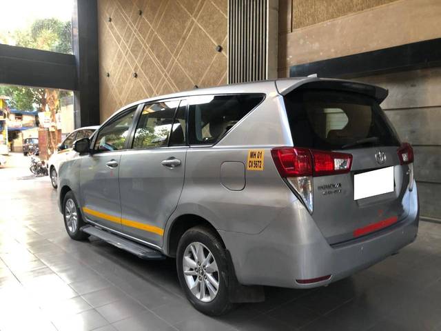https://images10.gaadi.com/usedcar_image/4530717/original/processed_94177816aa9dd614c710a7f8ae475174.jpg?imwidth=6402