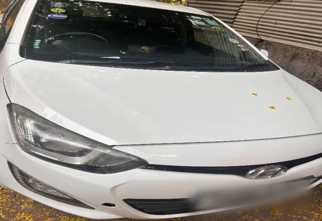 https://images10.gaadi.com/usedcar_image/4530722/original/82ff4598-e454-41f7-8d79-d99c67a860ae.?imwidth=6400