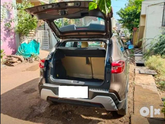 https://images10.gaadi.com/usedcar_image/4530725/original/processed_190a11eb-a7e5-42c5-ab84-0579f7ffecf5.jpg?imwidth=6401
