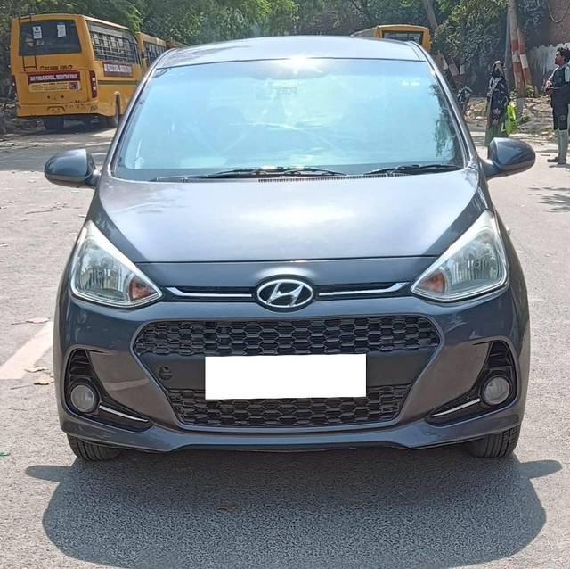 https://images10.gaadi.com/usedcar_image/4530764/original/processed_68d10f465c59b1eff0c749d3cc2e73ae.jpg?imwidth=6400