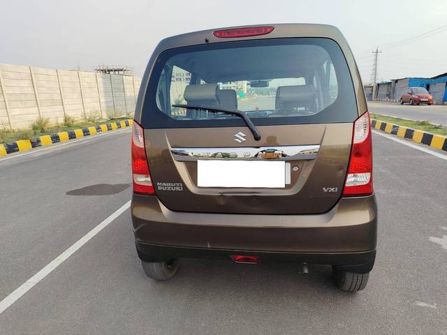 https://images10.gaadi.com/usedcar_image/4530769/original/processed_8acec73c2efa74cae9052473f11d3549.jpg?imwidth=6402