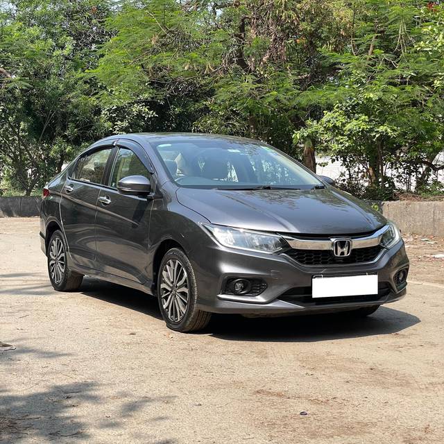 https://images10.gaadi.com/usedcar_image/4530779/original/processed_9a183e87e1212132031b61e12b824790.jpg?imwidth=6400