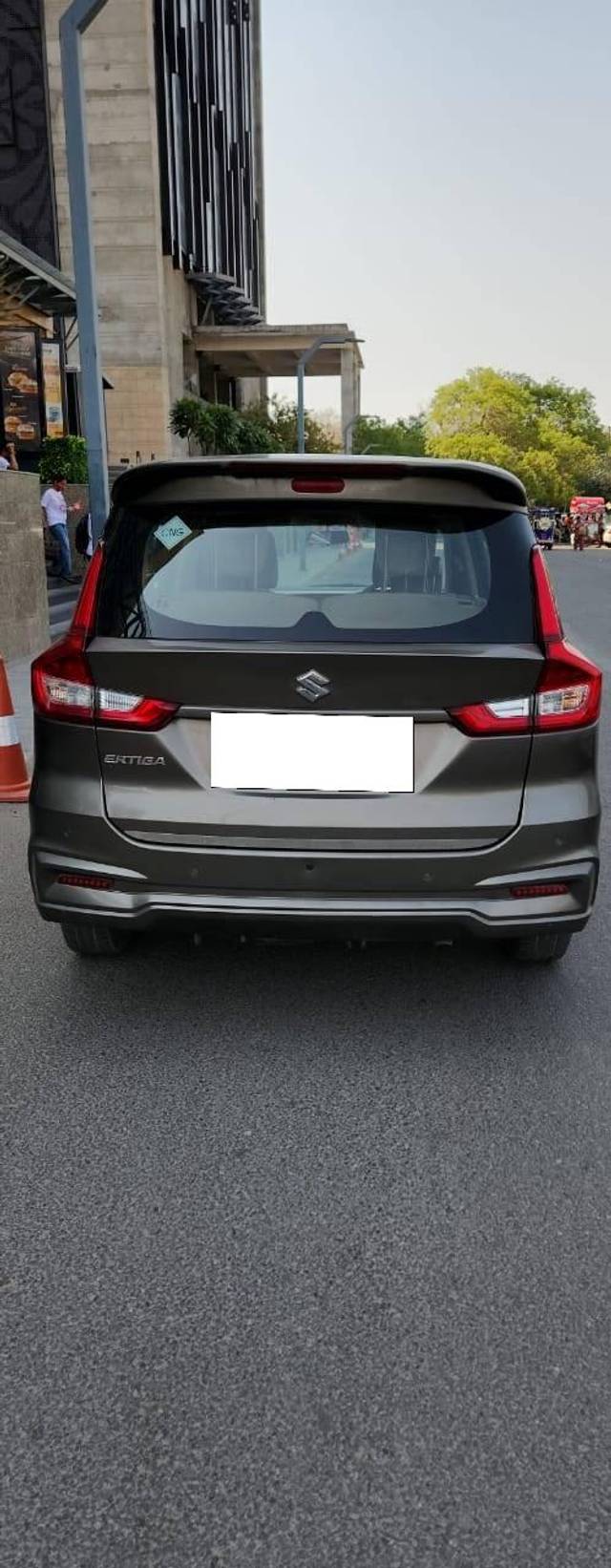 https://images10.gaadi.com/usedcar_image/4530781/original/processed_911e1bdbf678de07f13260e5664cc174.jpg?imwidth=6401