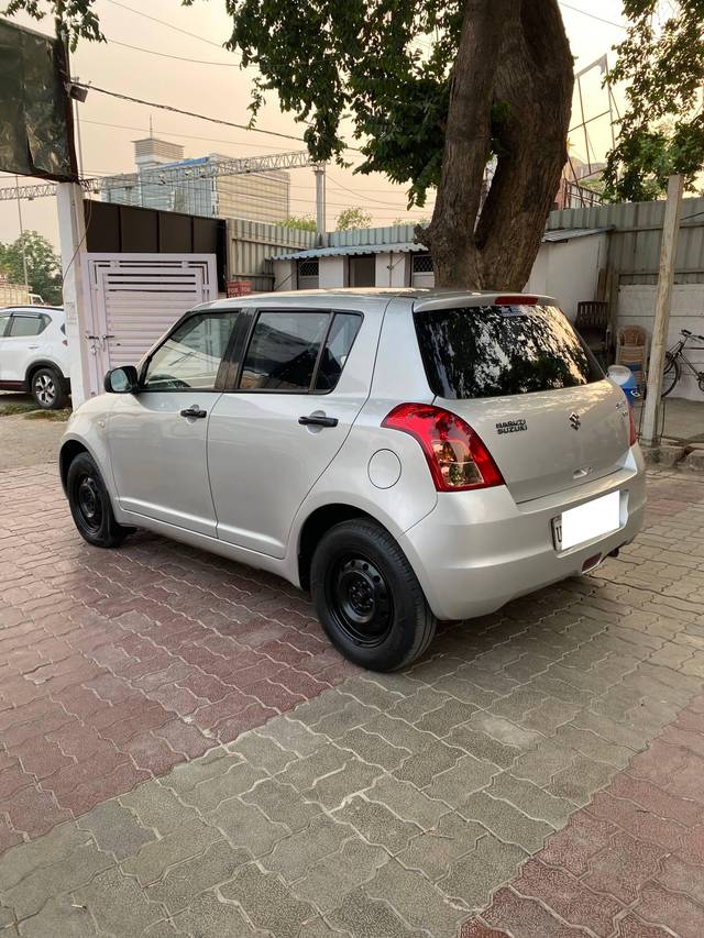 https://images10.gaadi.com/usedcar_image/4530812/original/processed_b7a251a5-31c7-4b60-96ed-5677a22c8772.jpg?imwidth=6402