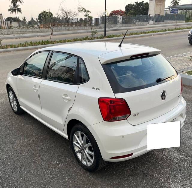https://images10.gaadi.com/usedcar_image/4530813/original/processed_1fa4d71c3a18819c5e6fc3cf8082a2d6.jpg?imwidth=6402