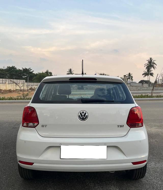 https://images10.gaadi.com/usedcar_image/4530813/original/processed_9351923271177552a57a26dccb14b509.jpg?imwidth=6401