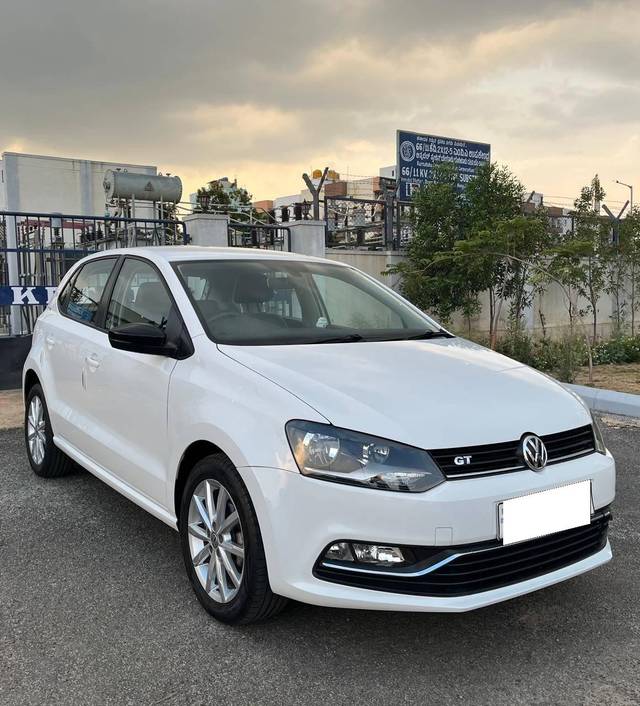 https://images10.gaadi.com/usedcar_image/4530813/original/processed_ef0a306e605e686ee33a81178a105b6d.jpg?imwidth=6400