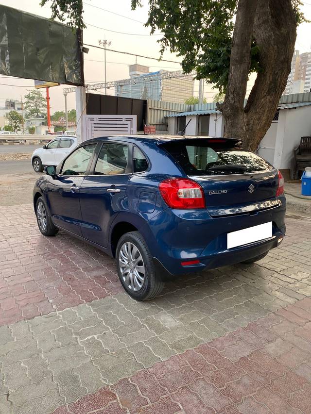 https://images10.gaadi.com/usedcar_image/4530814/original/processed_16d212db-5814-4376-ba25-50e925b81cb2.jpg?imwidth=6402