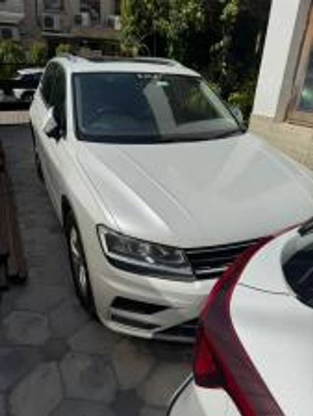 https://images10.gaadi.com/usedcar_image/4530834/original/6b7842cbc35ae6fb35fcf2a533333059.jpg?imwidth=6401