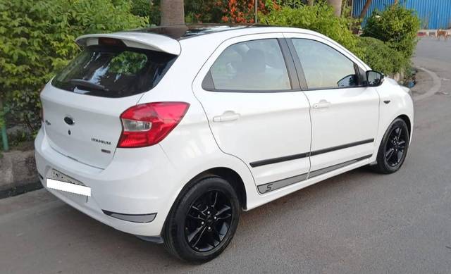 https://images10.gaadi.com/usedcar_image/4530837/original/processed_d52603782e17944d5b57152ffe4c5776.jpg?imwidth=6402