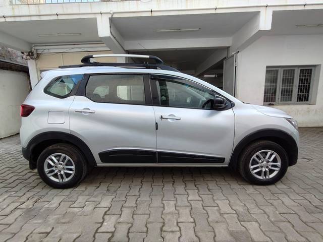 https://images10.gaadi.com/usedcar_image/4530850/original/84956d037a7f6a55f3eac37a6a53460e.jpeg?imwidth=6401
