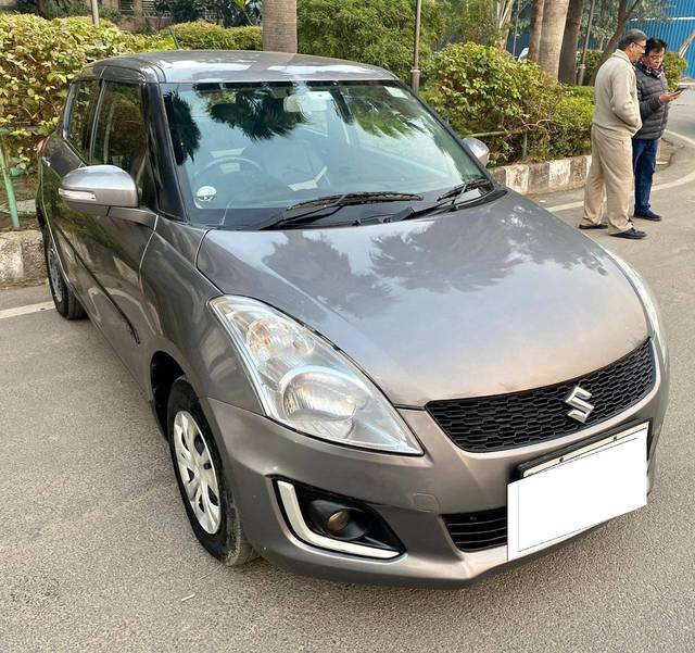 https://images10.gaadi.com/usedcar_image/4530853/original/processed_ef8eb0e0586285783c7741465d7aa5be.jpg?imwidth=6400
