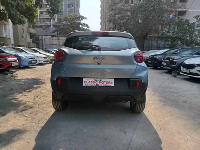 https://images10.gaadi.com/usedcar_image/4530855/original/processed_c1cd0db3fb5e600d71bd311ce5ca6c6b.jpeg?imwidth=6402