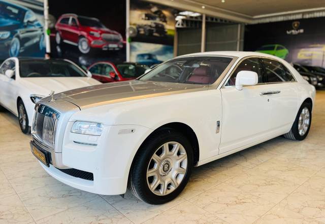 https://images10.gaadi.com/usedcar_image/4530857/original/processed_91de6308b93ab29f953a1946451aec0c.jpg?imwidth=6402