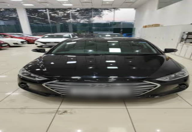 https://images10.gaadi.com/usedcar_image/4530861/original/510e18a2-2580-4bea-bb31-83aac702442e.?imwidth=6401