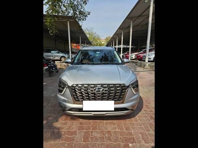 https://images10.gaadi.com/usedcar_image/4530864/original/processed_54805bcd-5b61-4f3f-8142-f82b3ec5e567.jpg?imwidth=6400