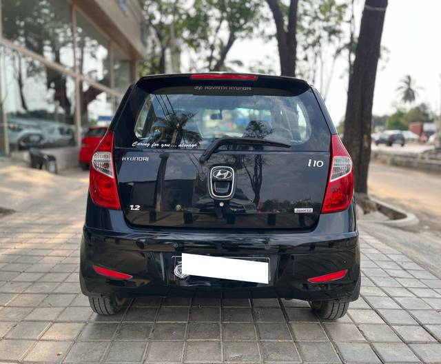 https://images10.gaadi.com/usedcar_image/4530866/original/processed_583cbe7322e65ba8a5e300a4b92b12c3.jpg?imwidth=6401