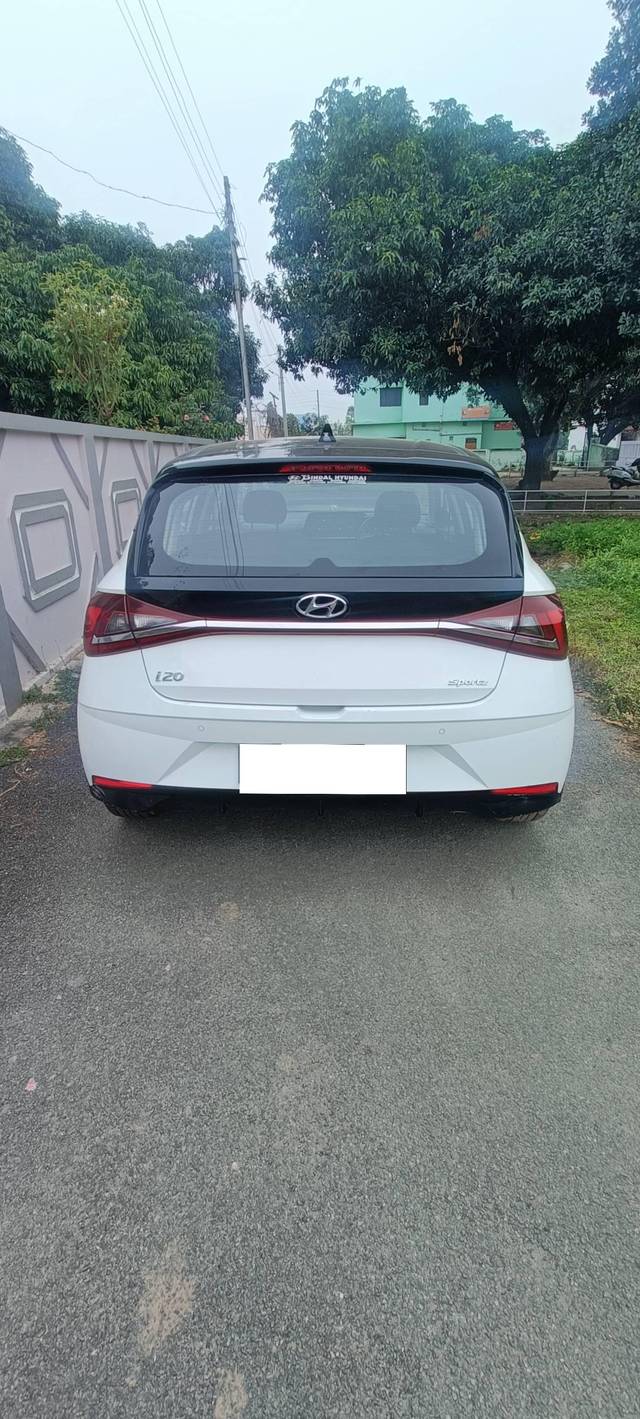 https://images10.gaadi.com/usedcar_image/4530878/original/processed_995ee022e83d6371a485b058647b7fb6.jpg?imwidth=6401