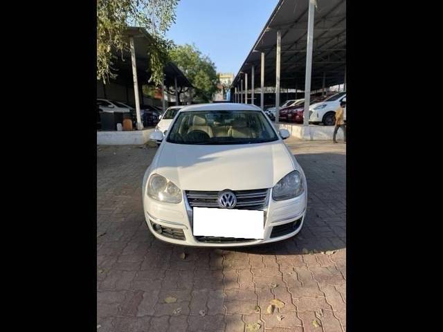 https://images10.gaadi.com/usedcar_image/4530881/original/processed_5a8634ff-e684-416e-8c14-9ebff9438471.jpg?imwidth=6400
