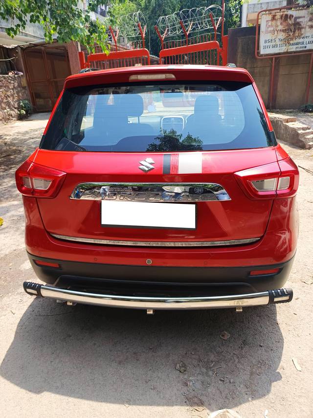 https://images10.gaadi.com/usedcar_image/4530914/original/processed_3938cd1ddd993996a4cefbf89c6a1003.jpg?imwidth=6402